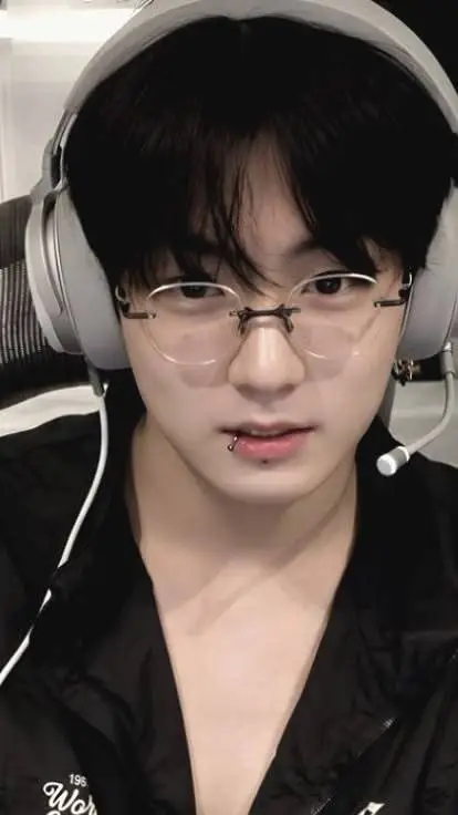 Talkie AI - Chat with novio gamer JK 