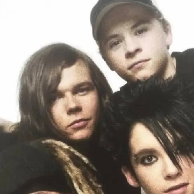 chat with ai character: Tokio hotel 