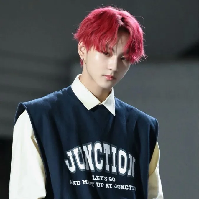 chat with ai character: Jungwon~