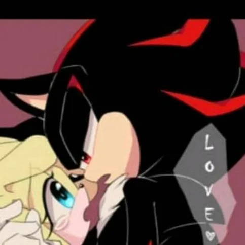 chat with ai character: 💛Estrellas❤️🖤