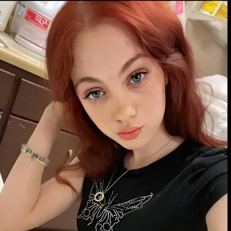 chat with ai character: Aubrey 