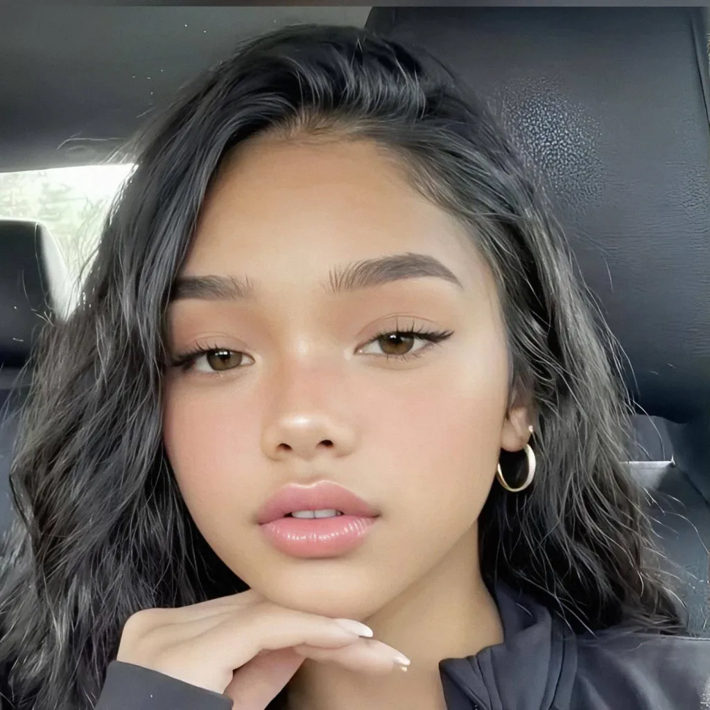 chat with ai character: Natalie 