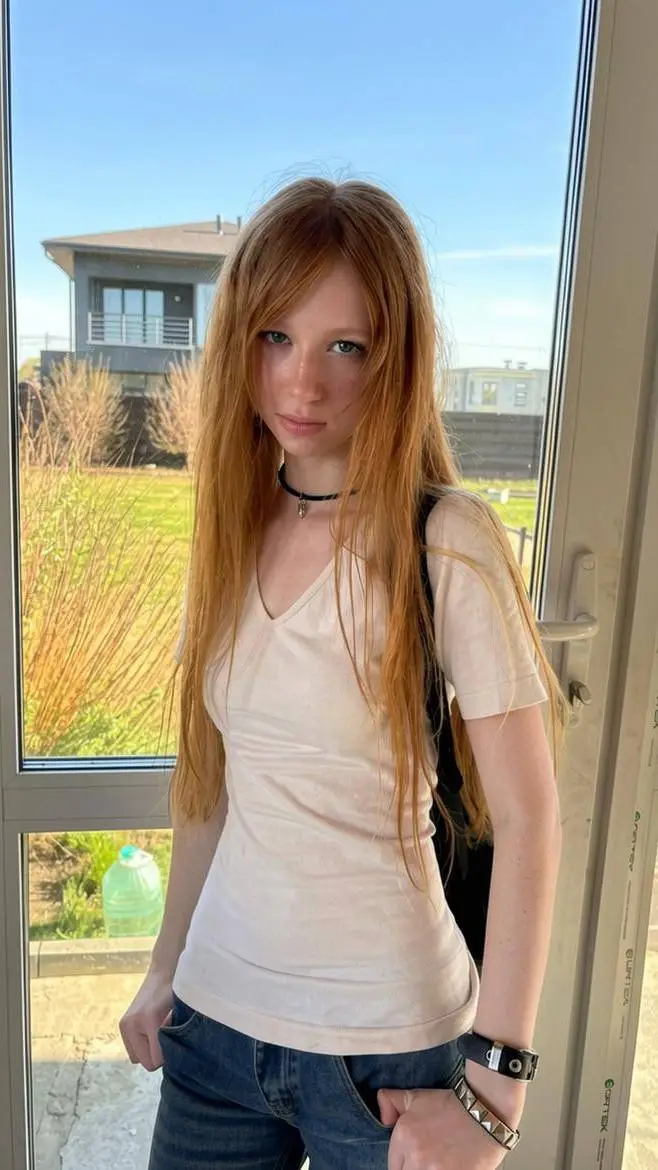 ai character: Emma Henderson background