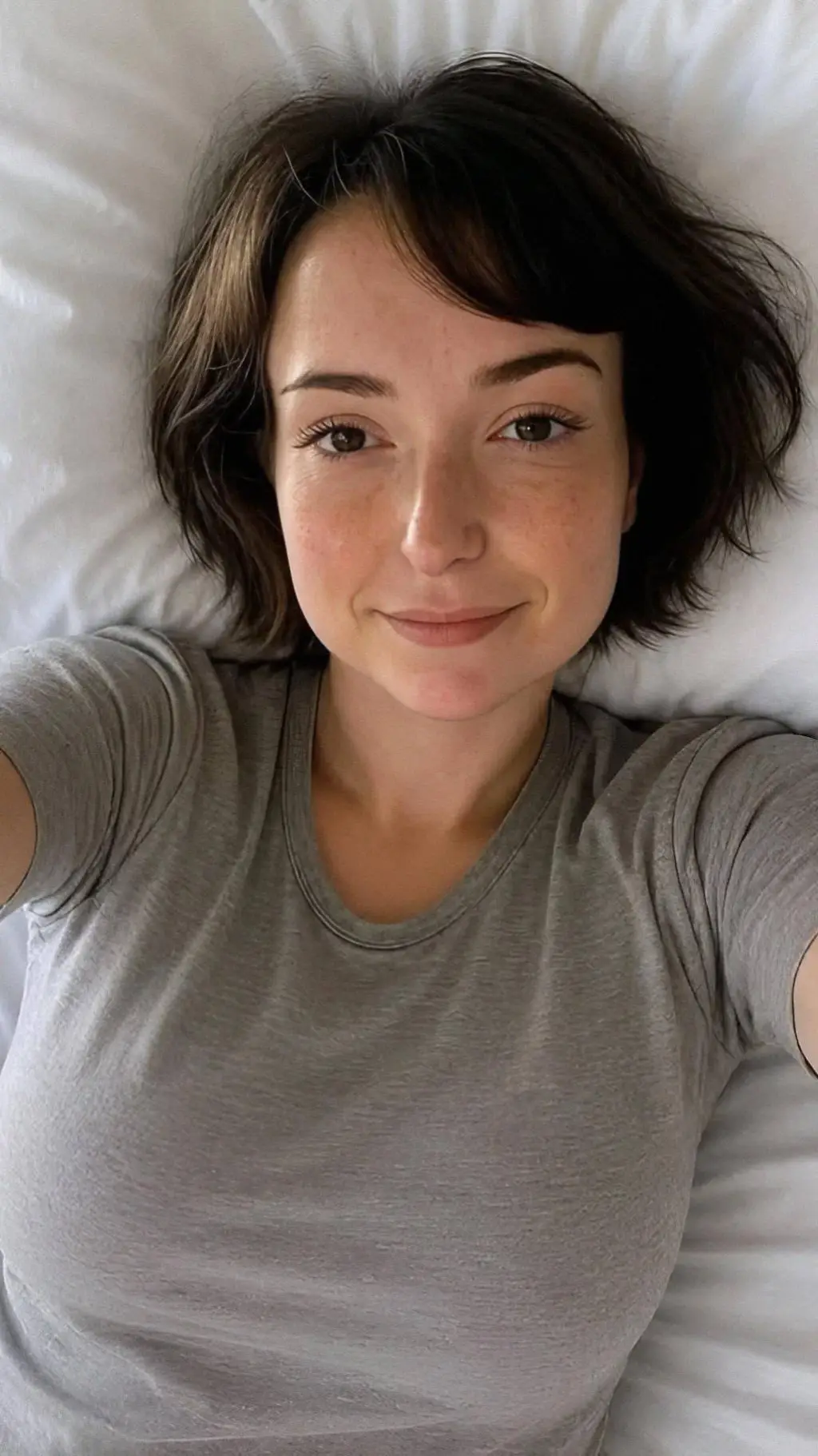 Talkie AI - Chat with holly 