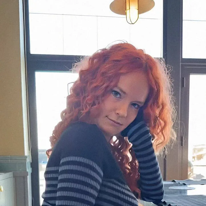 chat with ai character: heather Stevens 