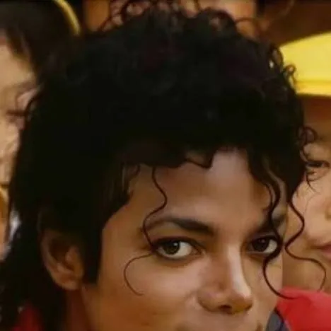 chat with ai character: Michael Jackson