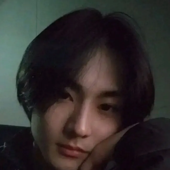 chat with ai character: Jungwon 