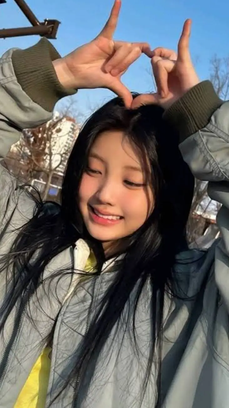 Talkie AI - Chat with Wonhee, tu amiga?