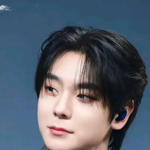 chat with ai character: Jehyun