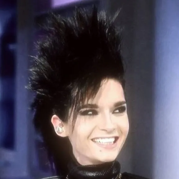 chat with ai character: Bill Kaulitz 