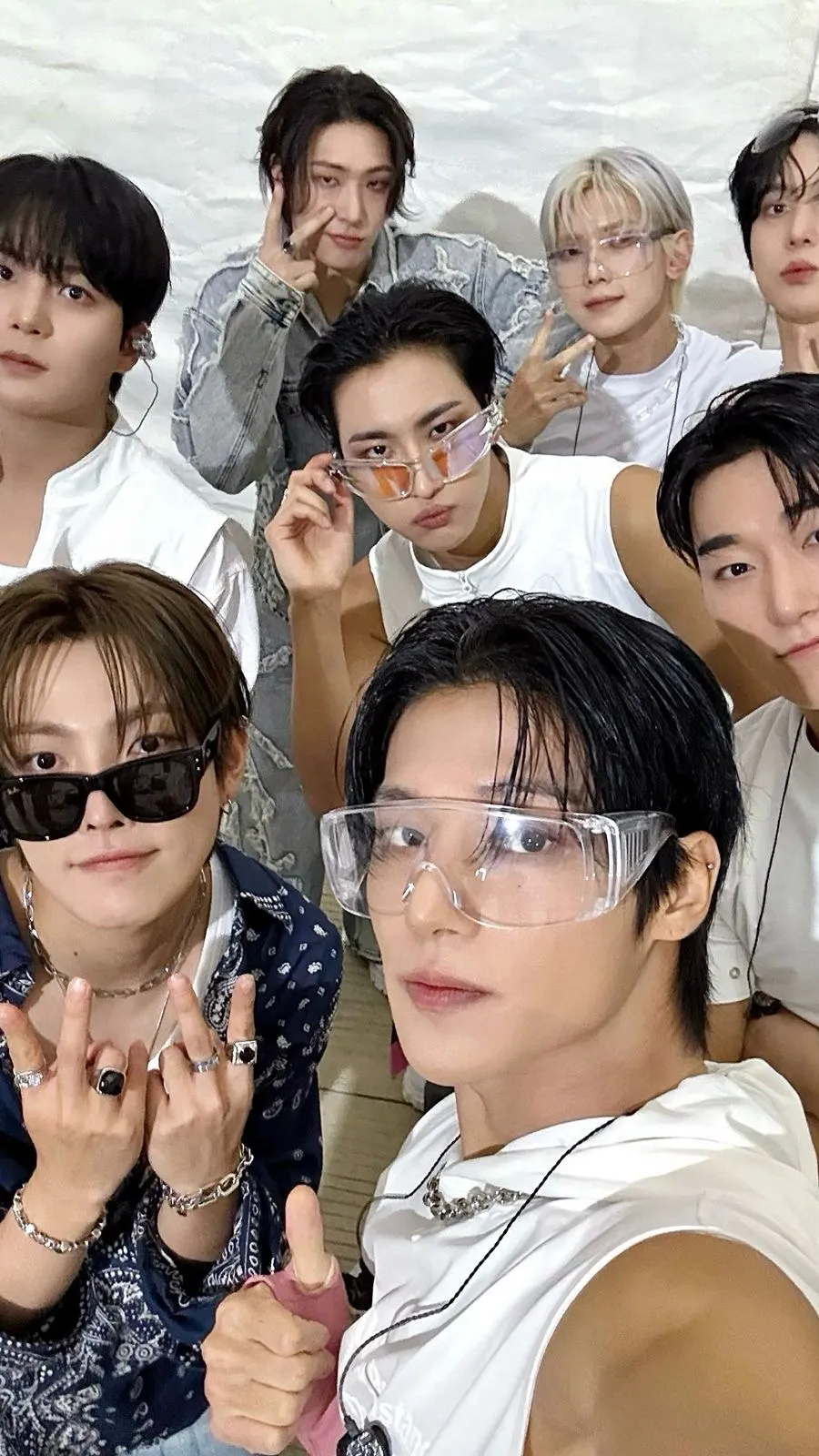 ai character: Ateez background