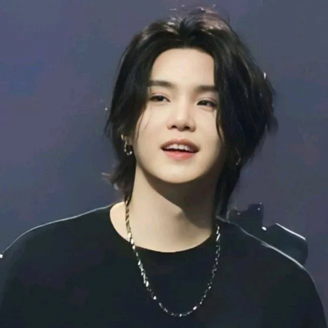 chat with ai character: yoongi