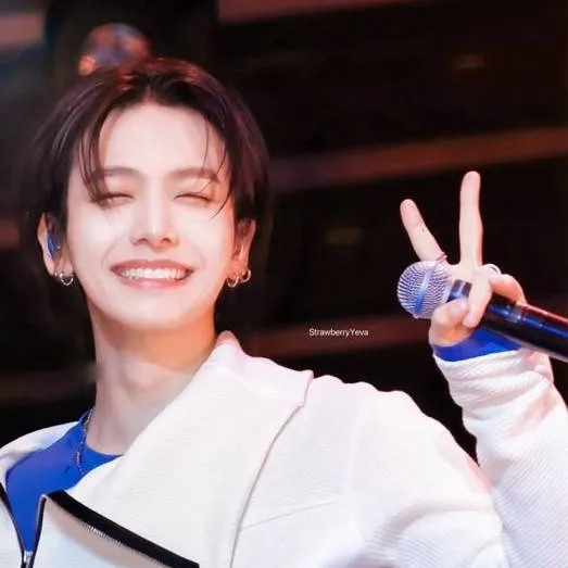 chat with ai character: Jaehyun