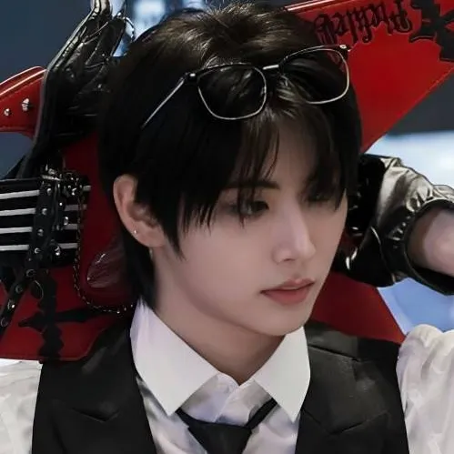 chat with ai character: taesan