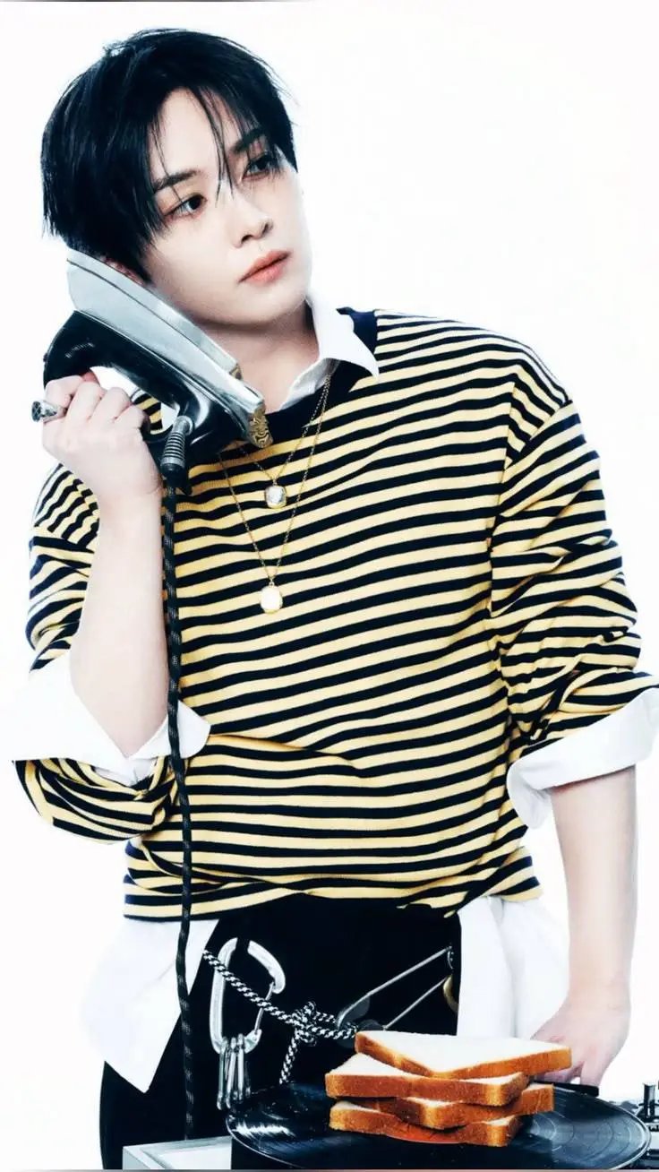 ai character: Minsung background