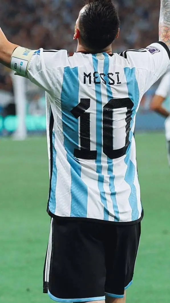 Talkie AI - Chat with Leo Messi