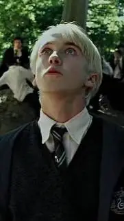 ai character: |~DRACO~| background