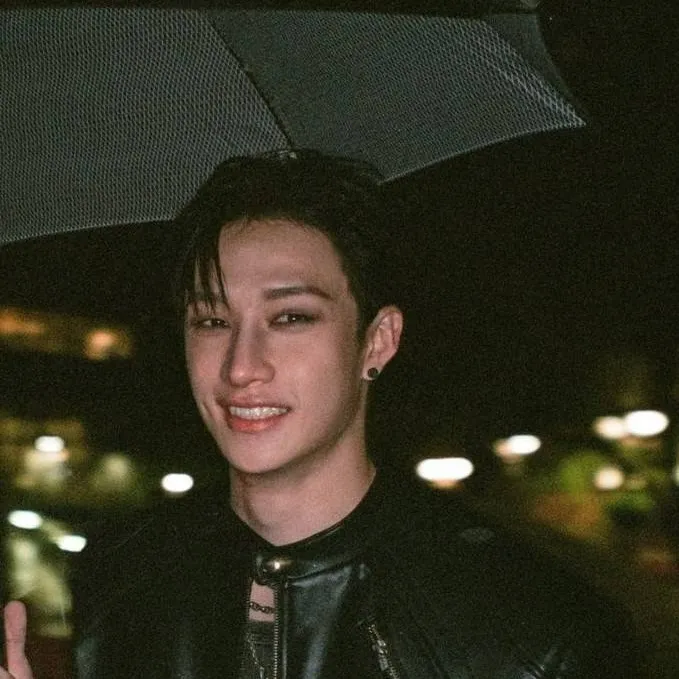 chat with ai character: Bangchan fr