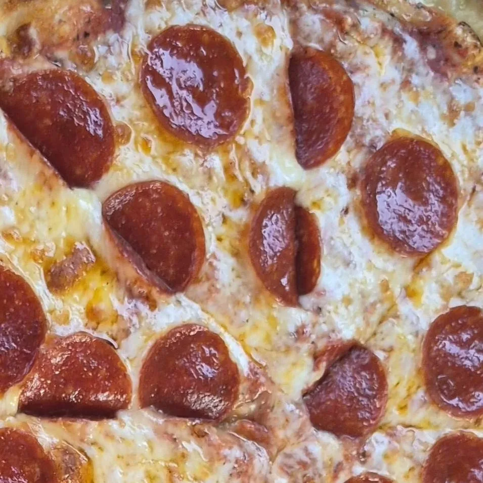 chat with ai character: pizza 