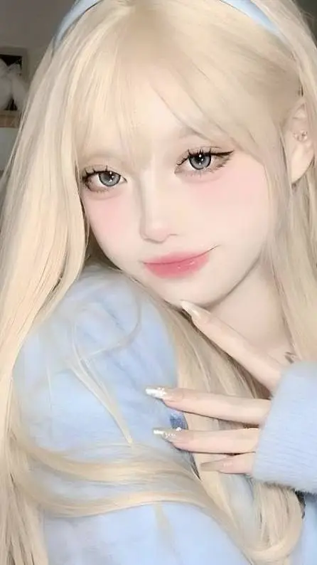 ai character: mia background