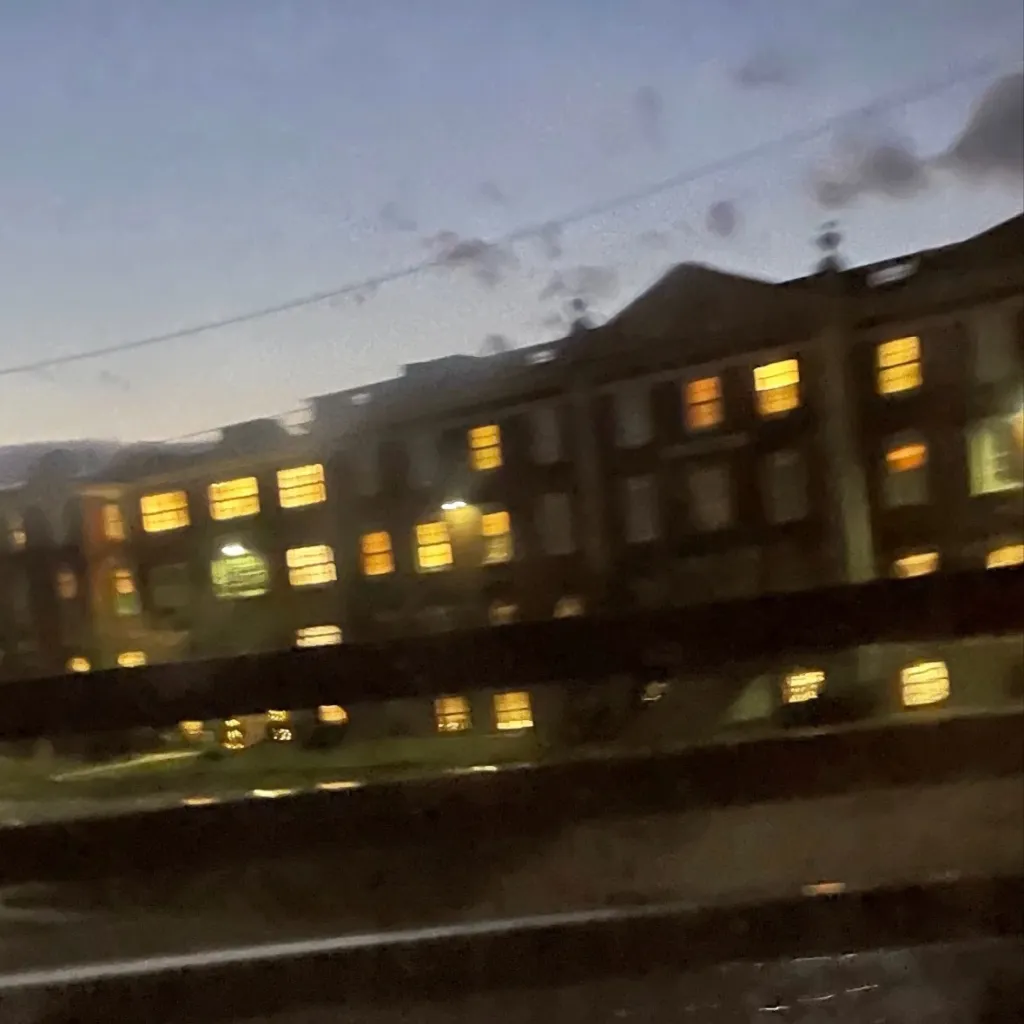 chat with ai character: 10 boy dorm~