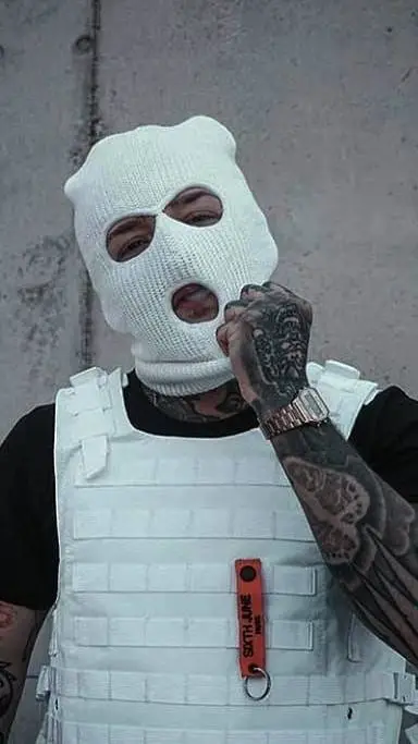 Talkie AI - Chat with rich man mask kidn