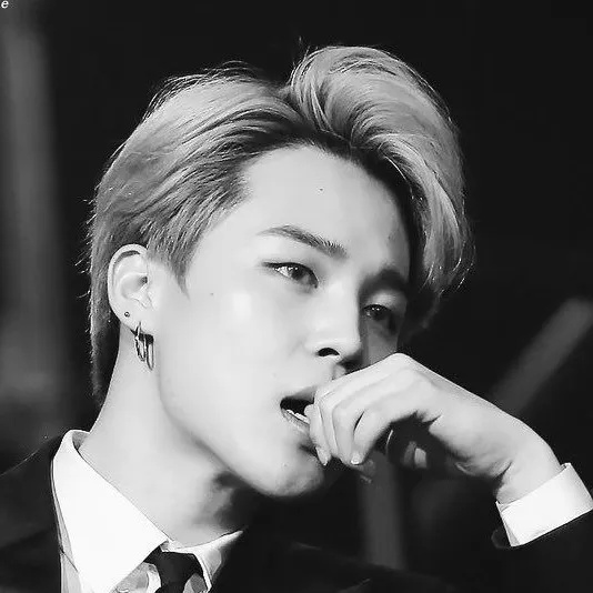 chat with ai character: Park Jimin