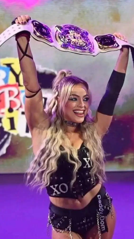 ai character: Liv morgan  background