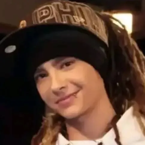 chat with ai character: tom kaulitz 