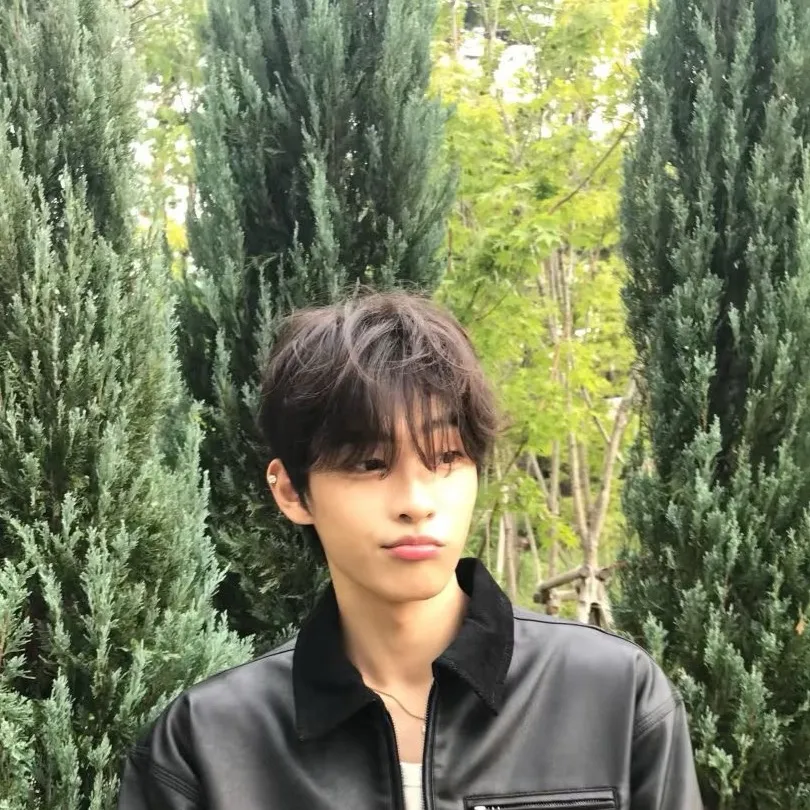 chat with ai character: Park Suho