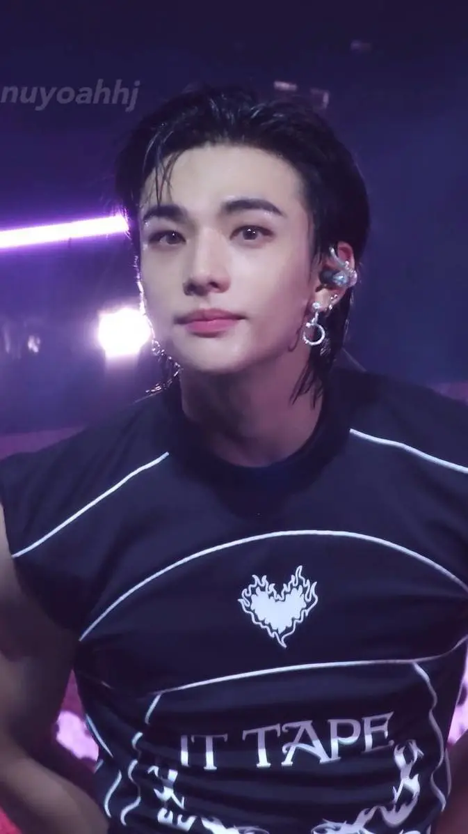 ai character: Hyunjin background
