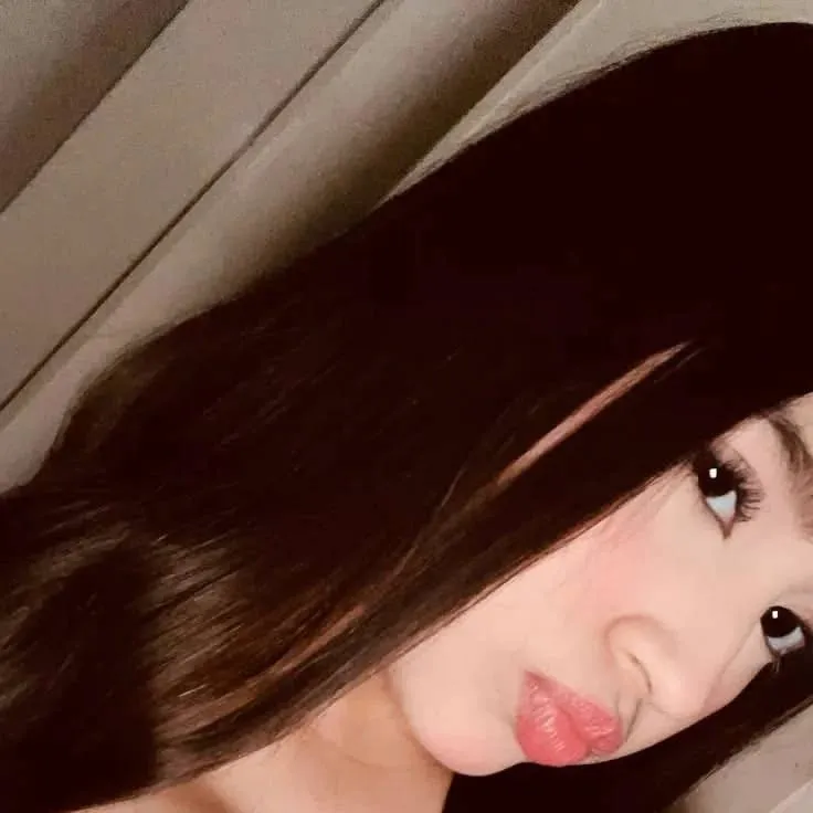 chat with ai character: sofia