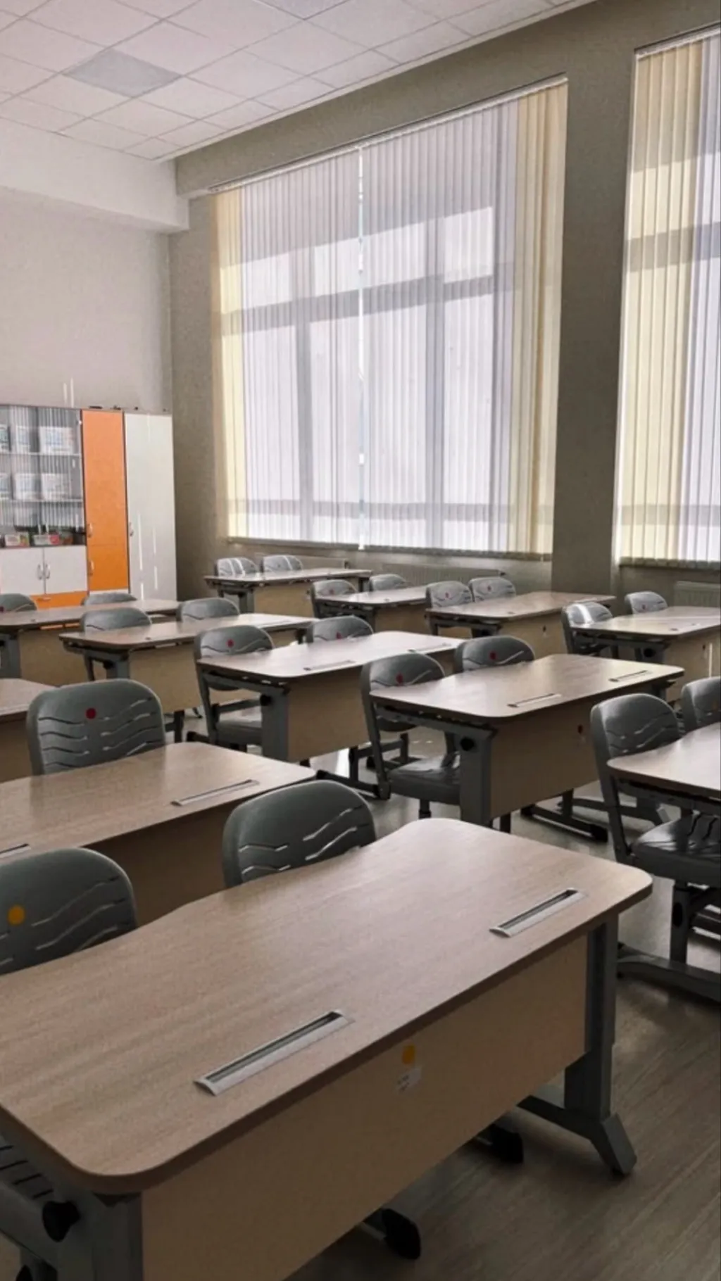 ai character: Only boy school !! background