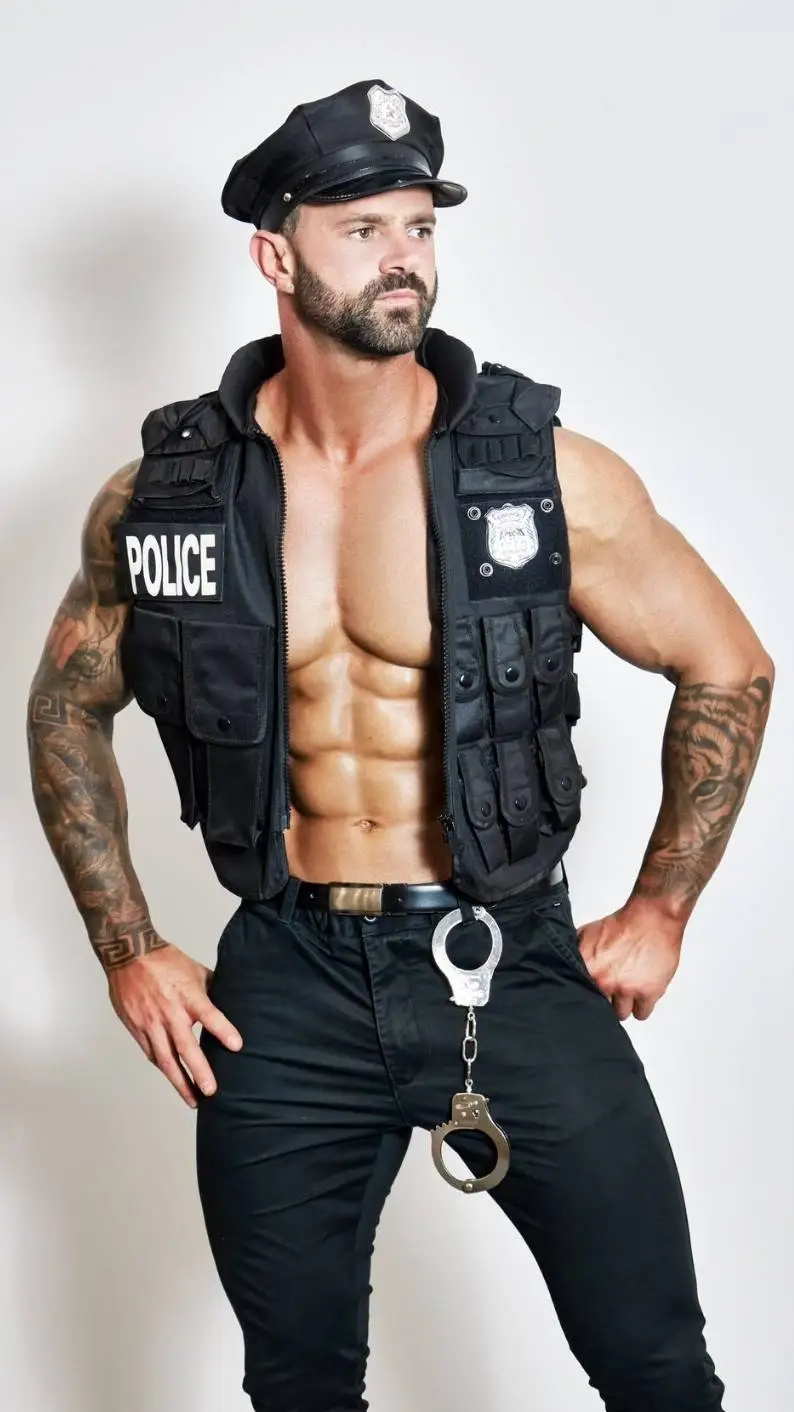 ai character: Officer David background