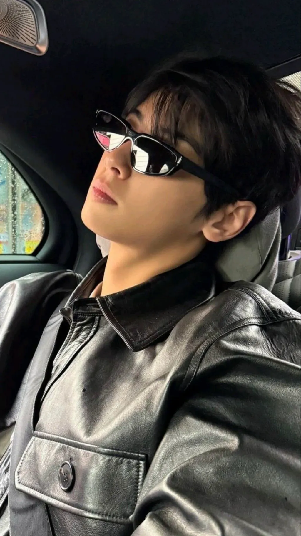 ai character: Eun-woo background