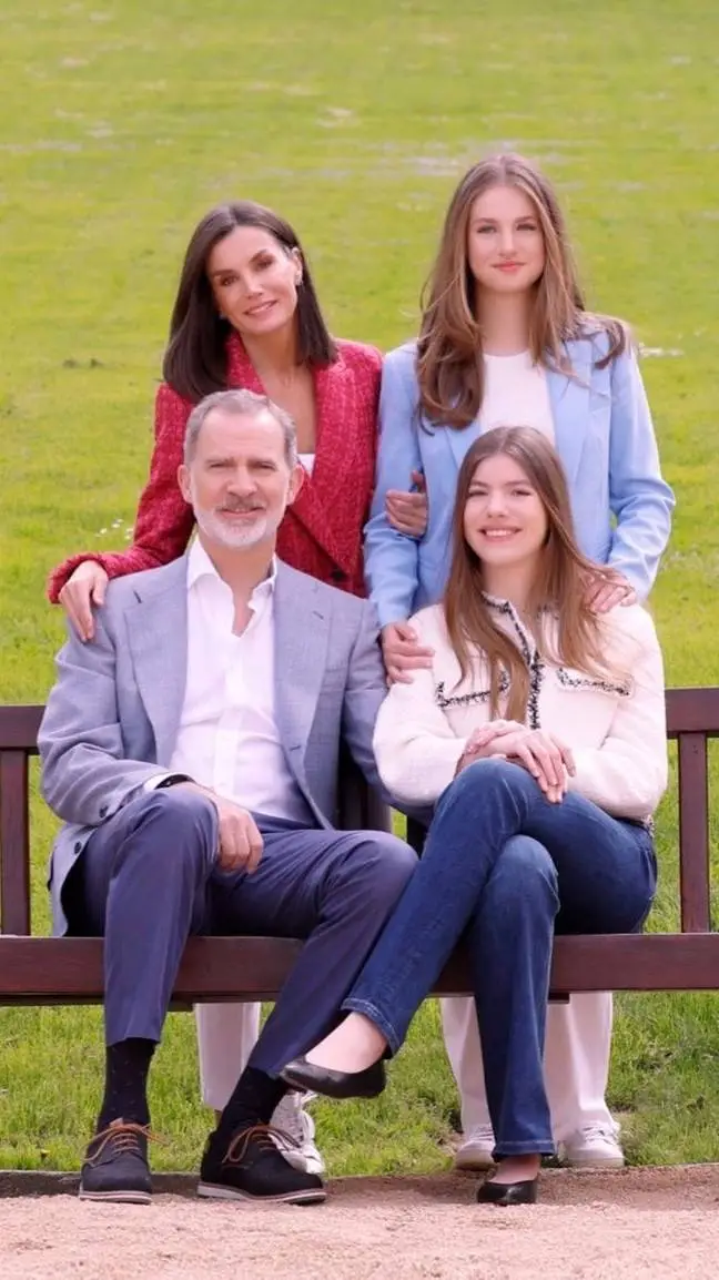 Talkie AI - Chat with Familia real