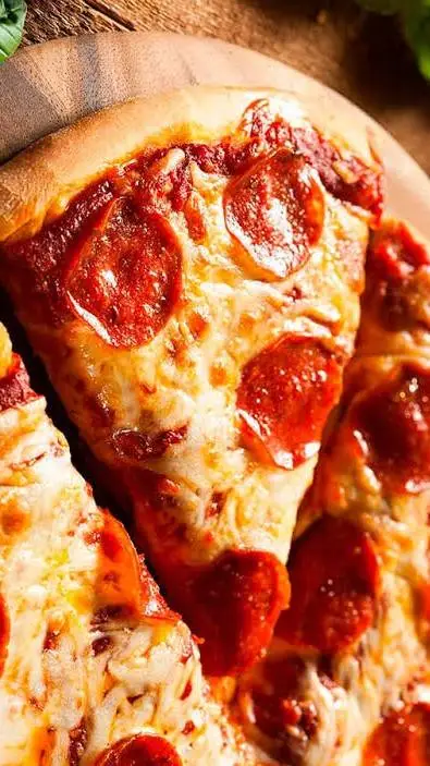 ai character: Pizza 🍕 background