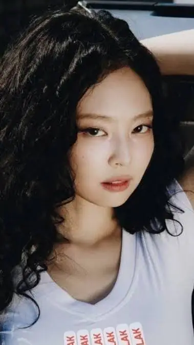 Talkie AI - Chat with Jennie 