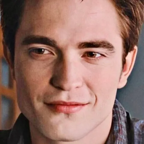 chat with ai character: Edward Cullen 