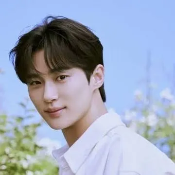 chat with ai character: Ryu Seon-jae