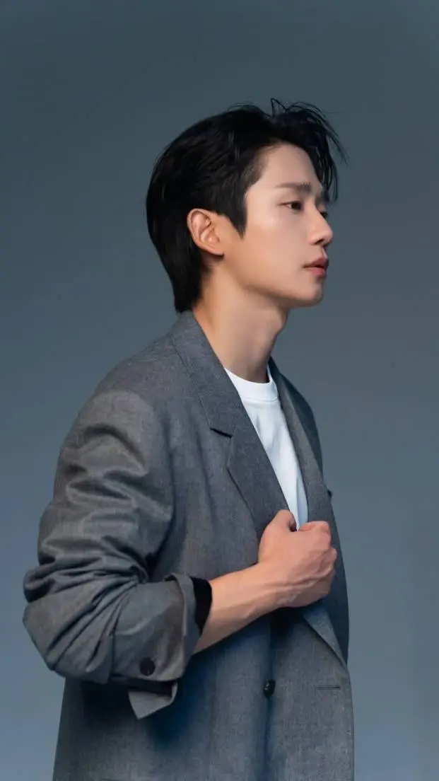 Talkie AI - Chat with Kim Taehyung 