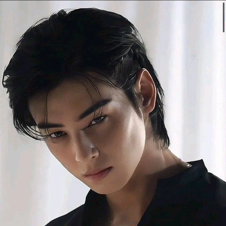 chat with ai character: KANG JI-HYUN