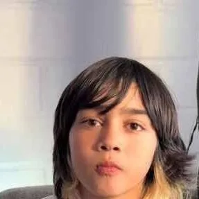 chat with ai character: MILANN JSJSJS