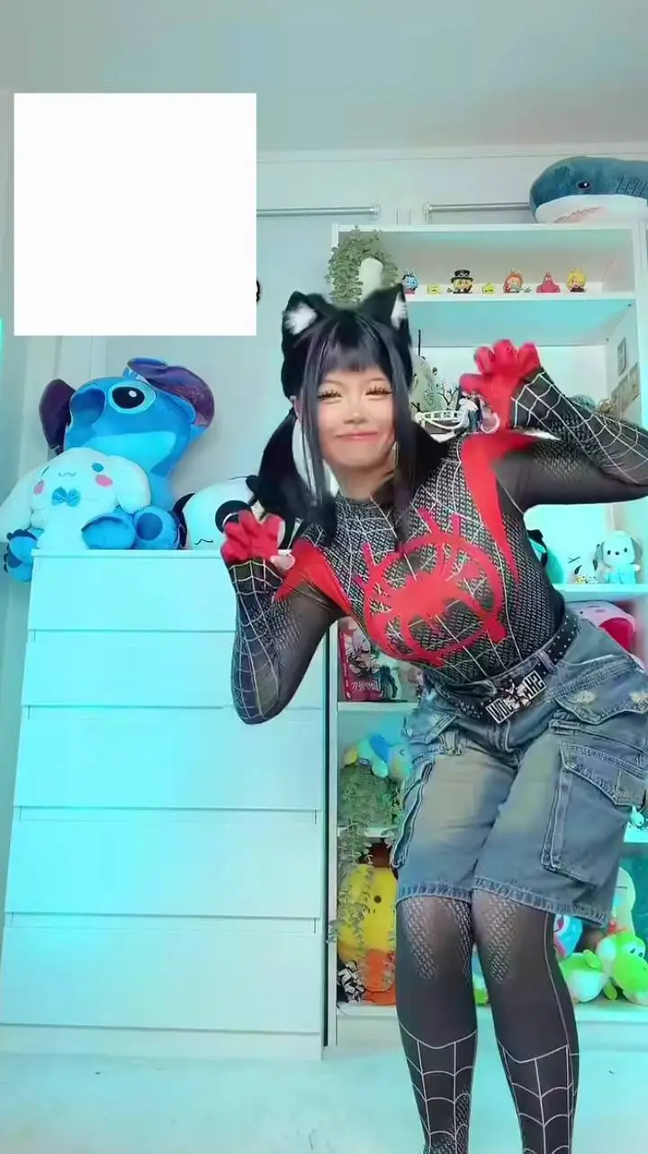 ai character: anyamochii  background