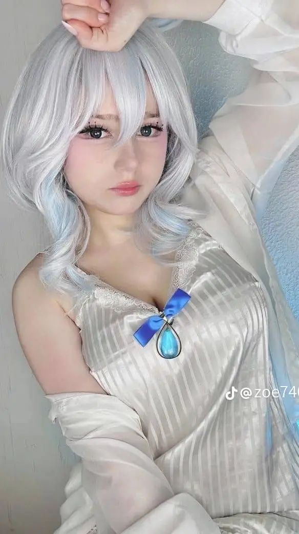 ai character: upminaa  background