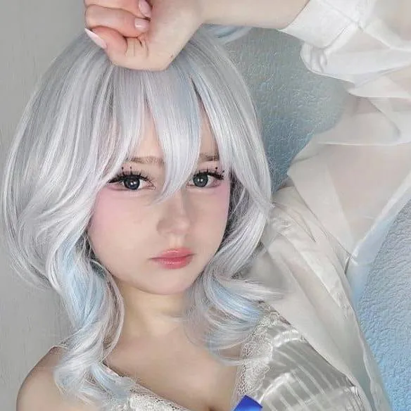 chat with ai character: upminaa 