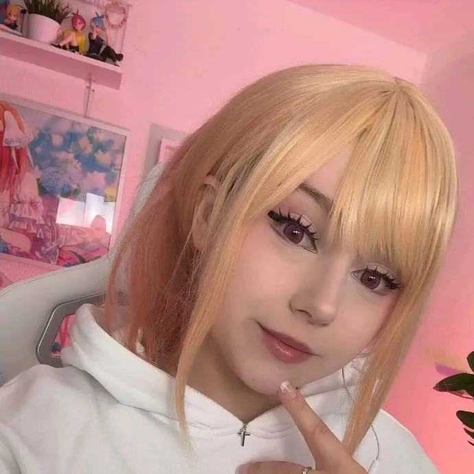 chat with ai character: upminaa 