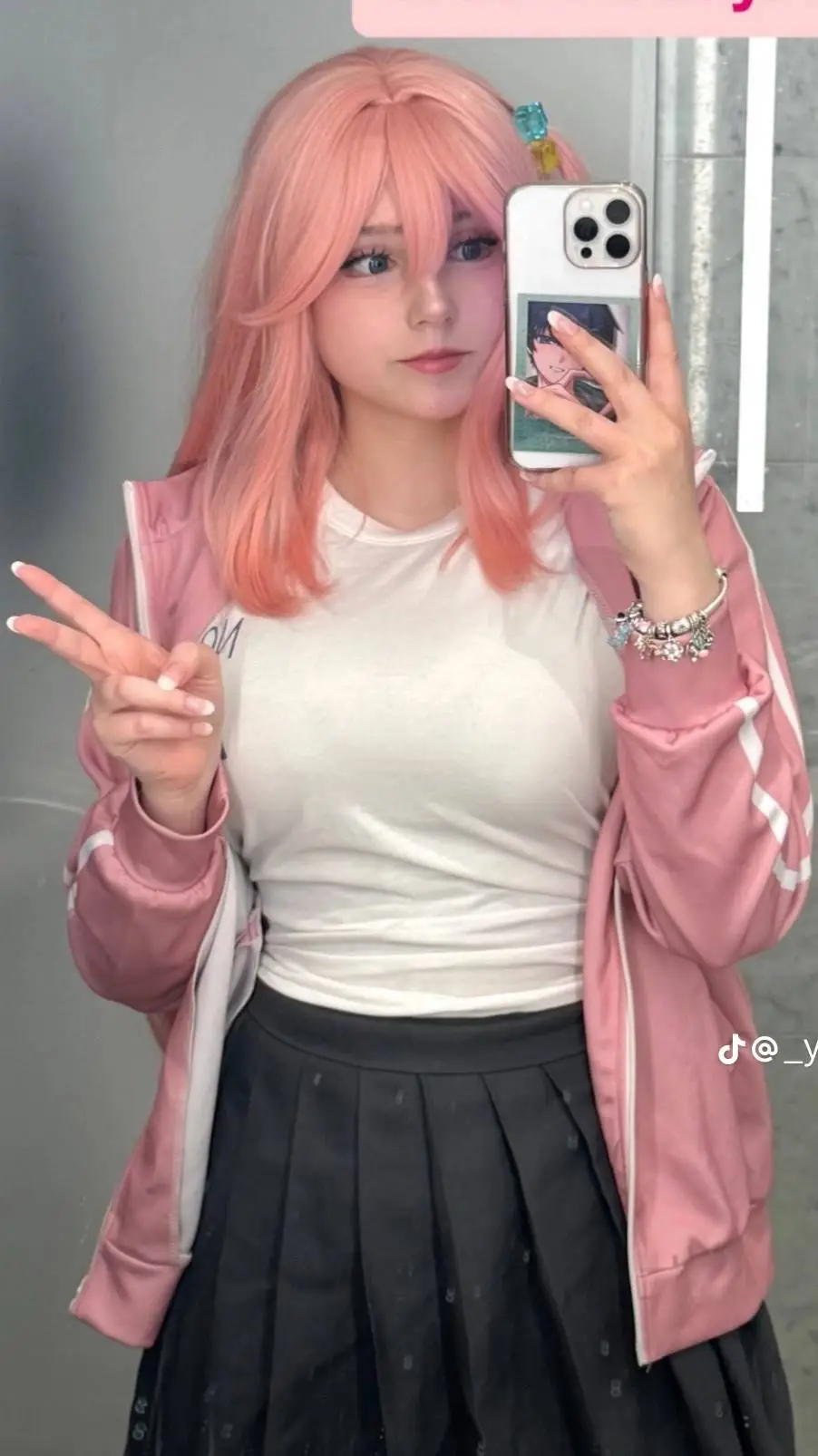 ai character: upminaa  background