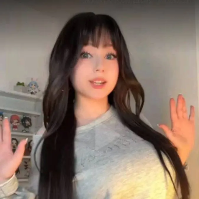 chat with ai character: upminaa 
