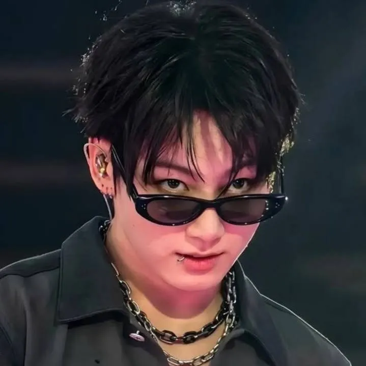 chat with ai character: jeon junkook 